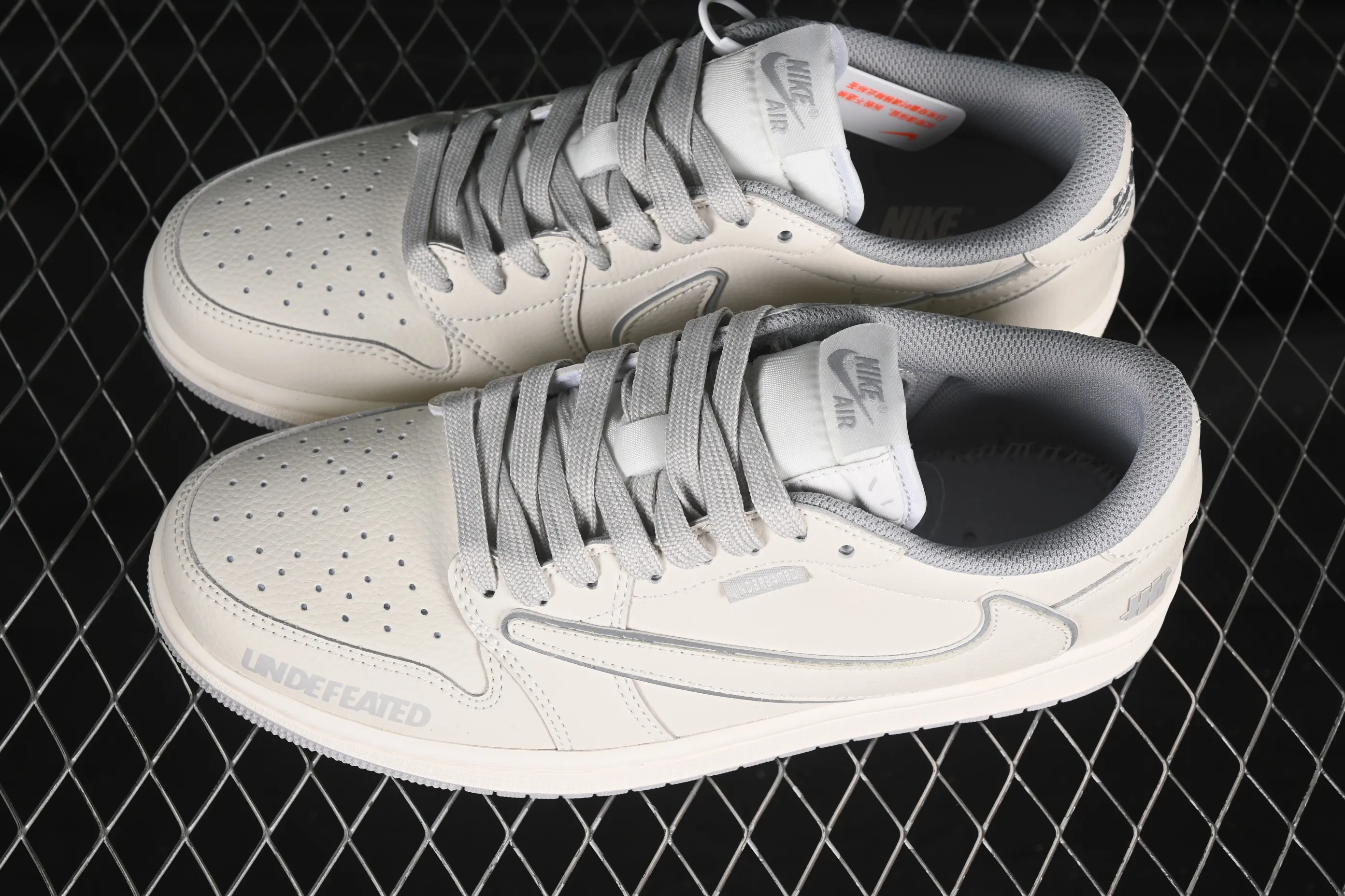 All categories Air Jordan Jordan series basketball shoes Air Jordan 1 Low high-end customized low-top sneakers Travis Scott x Fragment Design x Air Jordan 1 Low OG SP AJ1 joint model low-top cultural casual sneakers DF1845-532